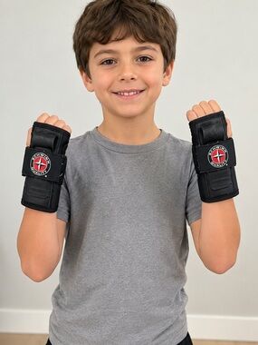 Schwinn Jr. Black Protective Wrist Guards